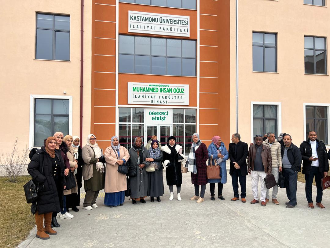 Kasdi Merbah Ouargla Üniversitesi İdari Personeli İkili Anlaşmalar ve İş Birliği Kapsamında Tekrar Üniversitemizde